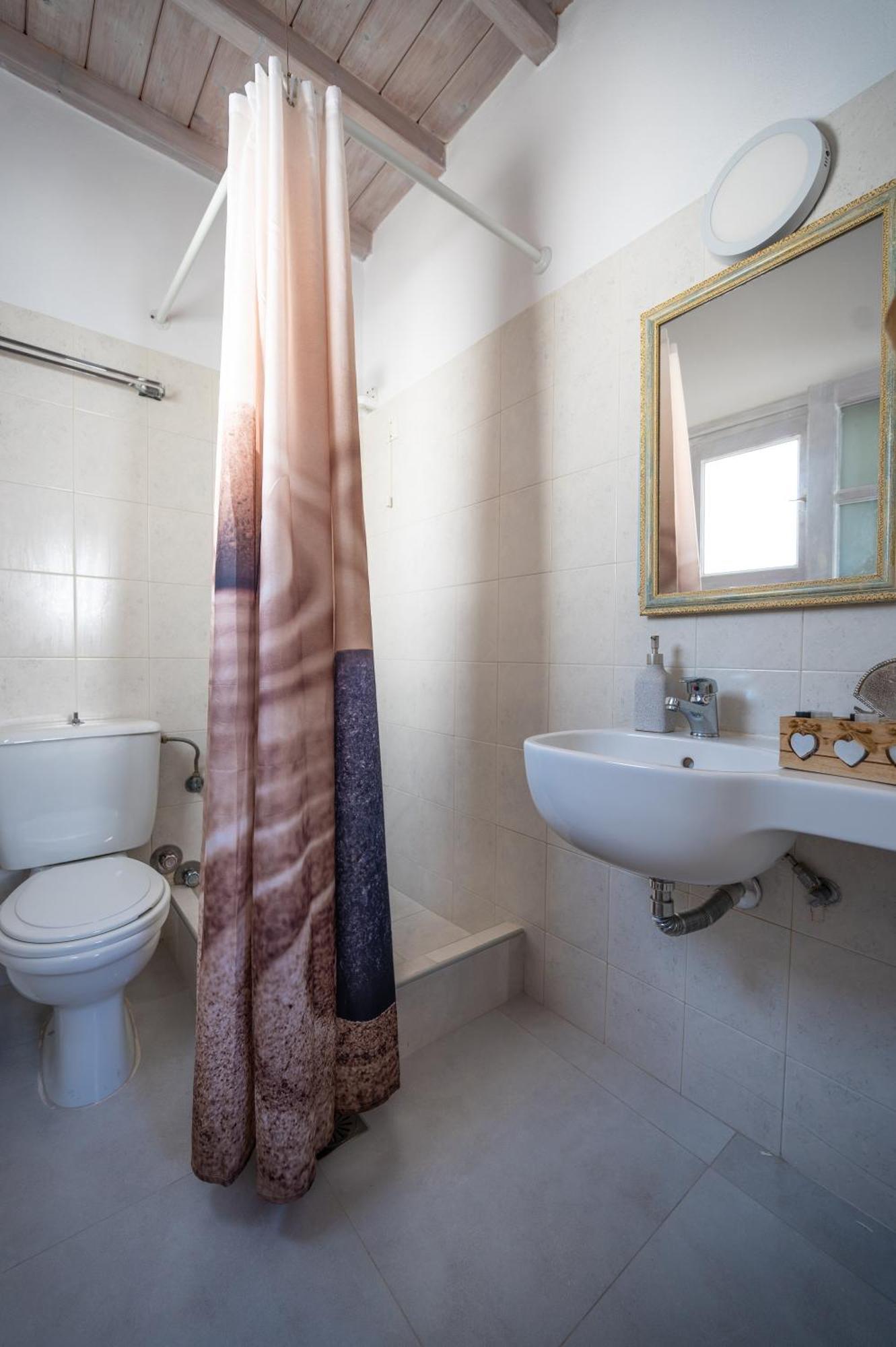 Twins-Trisa Apartments ออร์นอส ภายนอก รูปภาพ